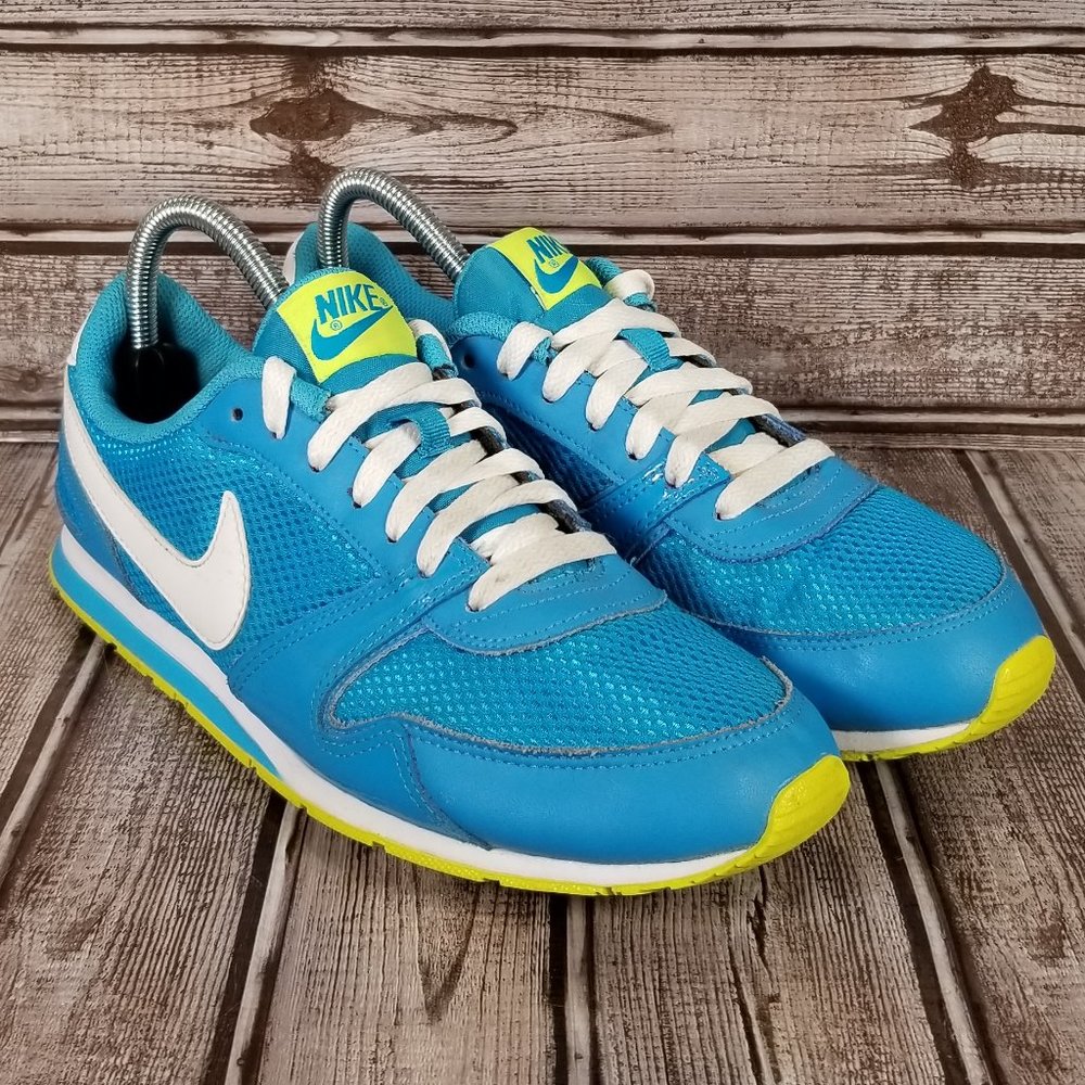 NIKE Eclipse II Women's 9 Blue Glow Volt Shoes